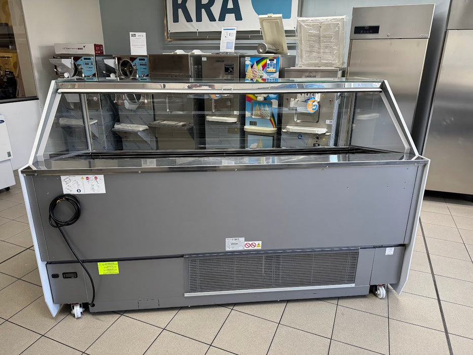 Used ISA MILLENNIUM ST 220 Gelato PRO ice cream display case - top condition (W 220 x D 110 x H 135 cm) - krae - store.com