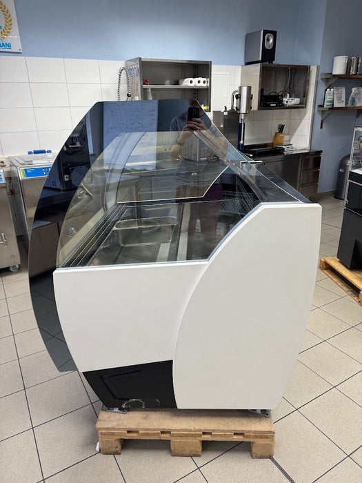 Ice cream display case Bocchini EOS G6 - Used machine (Year 2016) - krae - store.com