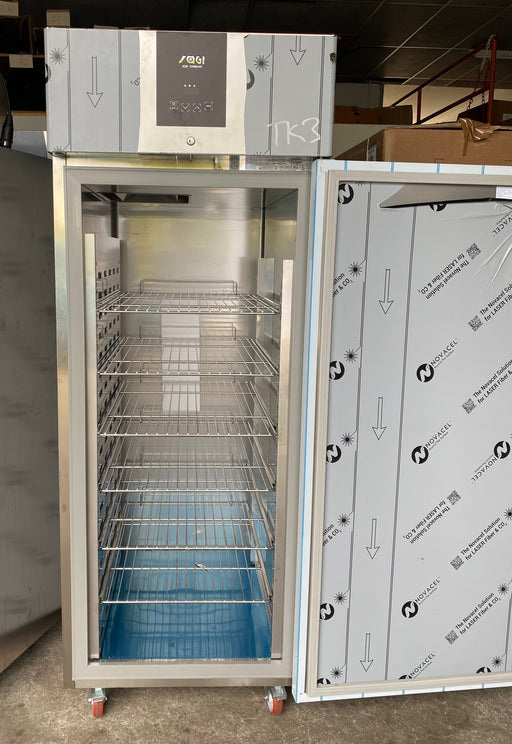 SAGI ice storage cabinet KAGL6HC - demonstration unit (only 10 days in use) - krae - store.com